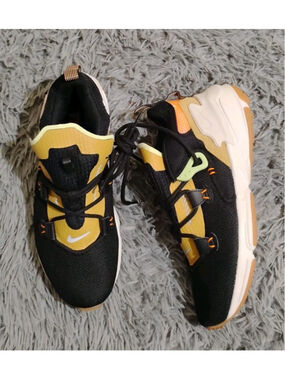 Nike Zoom Moc Trainers Bright Ceramic Black Phantom Men Size 9 Shoes AT8695-001